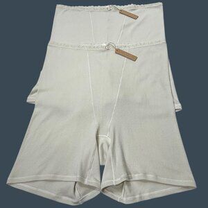 SKIMS Lace Pointelle Boxer Shorts Lot of 2 Bone 3X